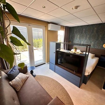 Hotel Brasserie Smits Wemeldinge Esterno foto