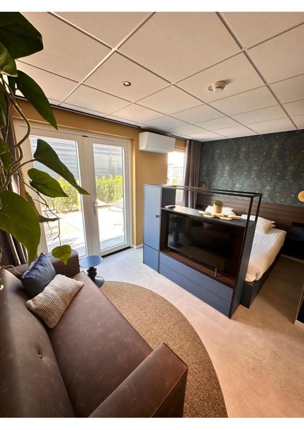 Hotel Brasserie Smits Wemeldinge Esterno foto